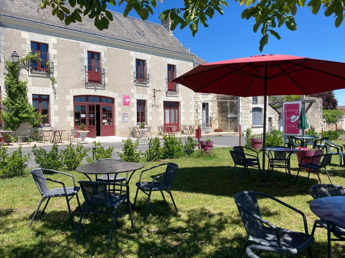 Logis Auberge De Crissay Eksteriør billede