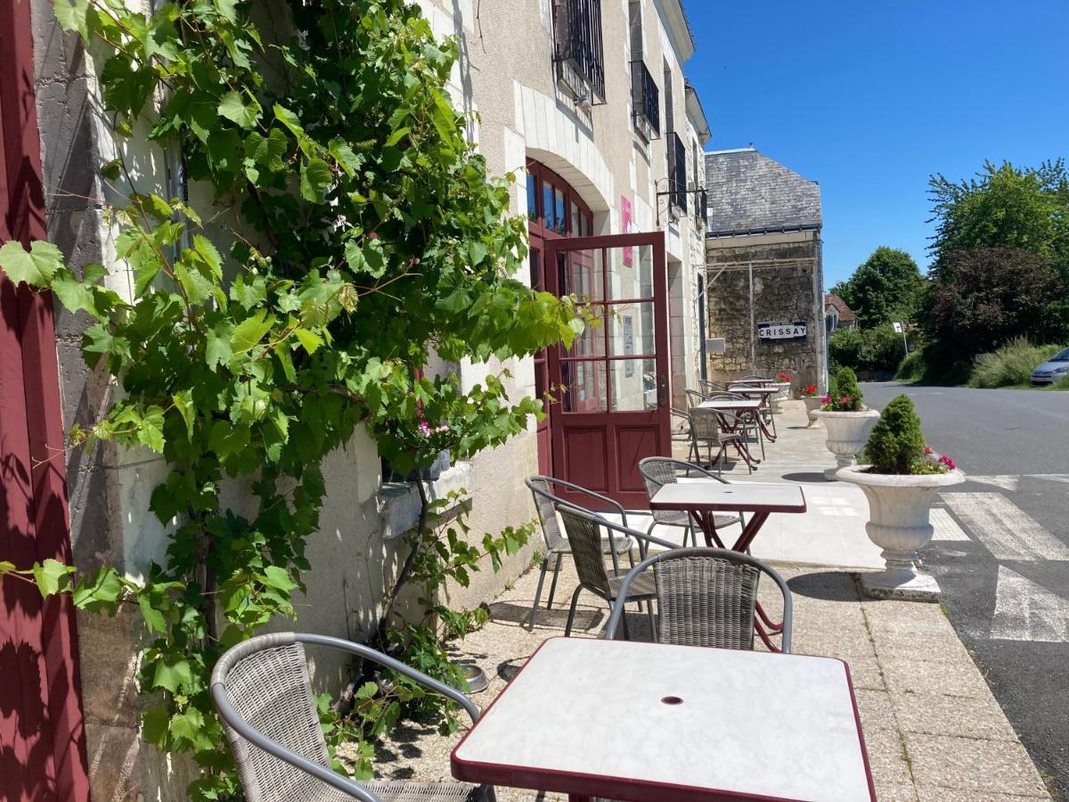 Logis Auberge De Crissay Eksteriør billede